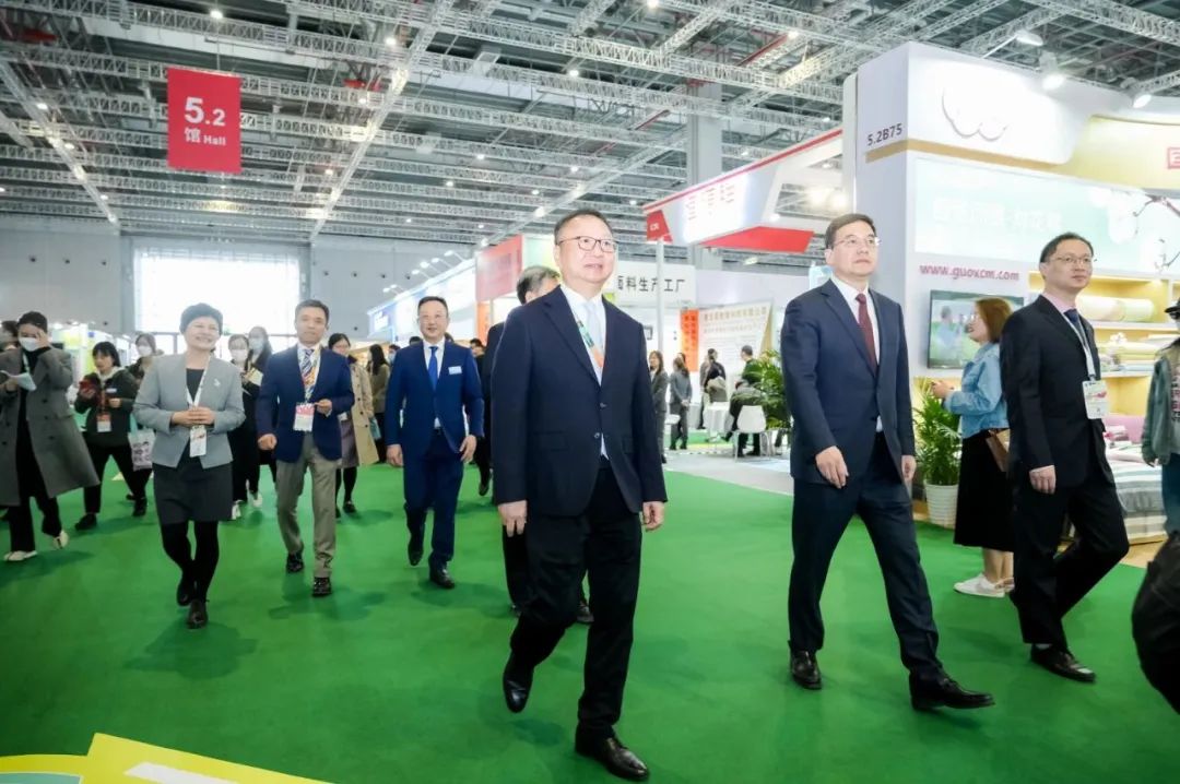 力為華夏添錦繡，織就神州好生活！2023中國紡聯(lián)春季聯(lián)展開幕式暨棉紡消費季活動啟動儀式舉行