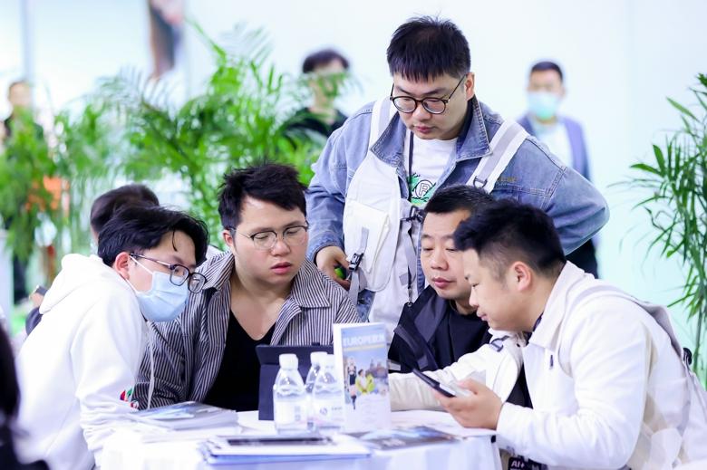 杭州時(shí)尚產(chǎn)業(yè)數(shù)字貿(mào)易博覽會(huì)圓滿閉幕