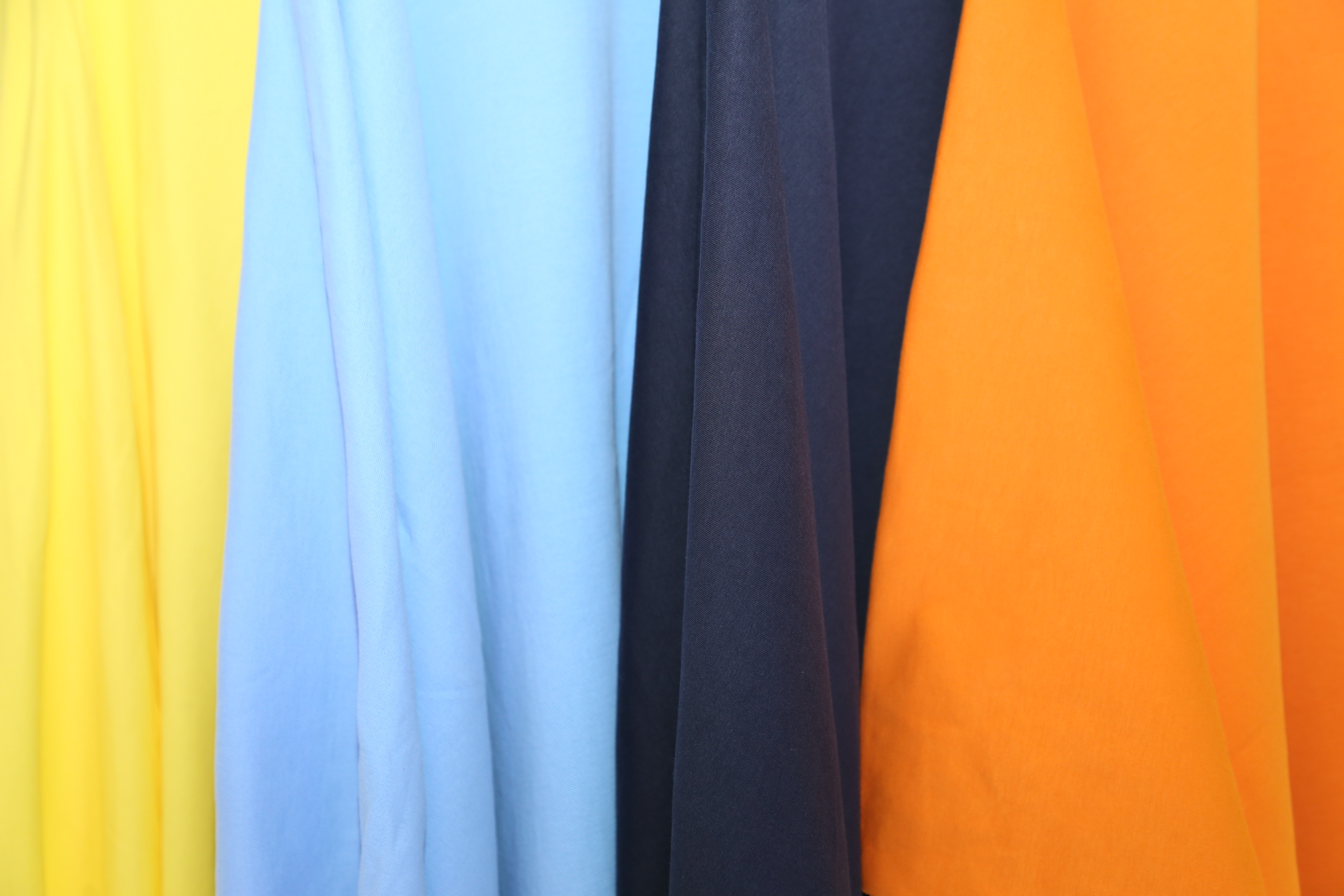 &ldquo;Combatti康拜特&rdquo;驚艷ISUE國際校服&middot;園服展，皇盛的功能性面料遭圍觀