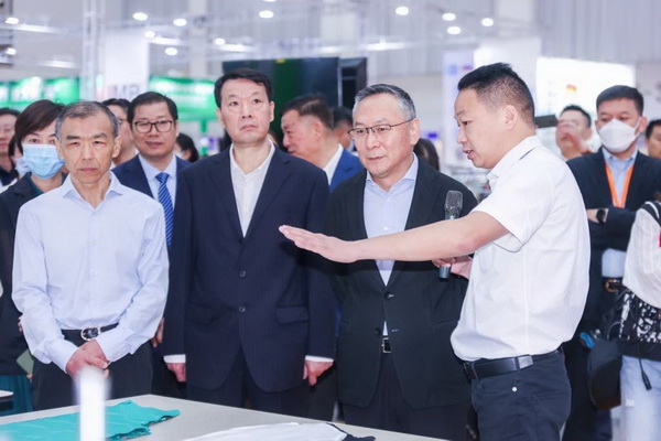 潮起江城，面向未來 | 2023武漢國際紡織面料及輔料博覽會啟幕