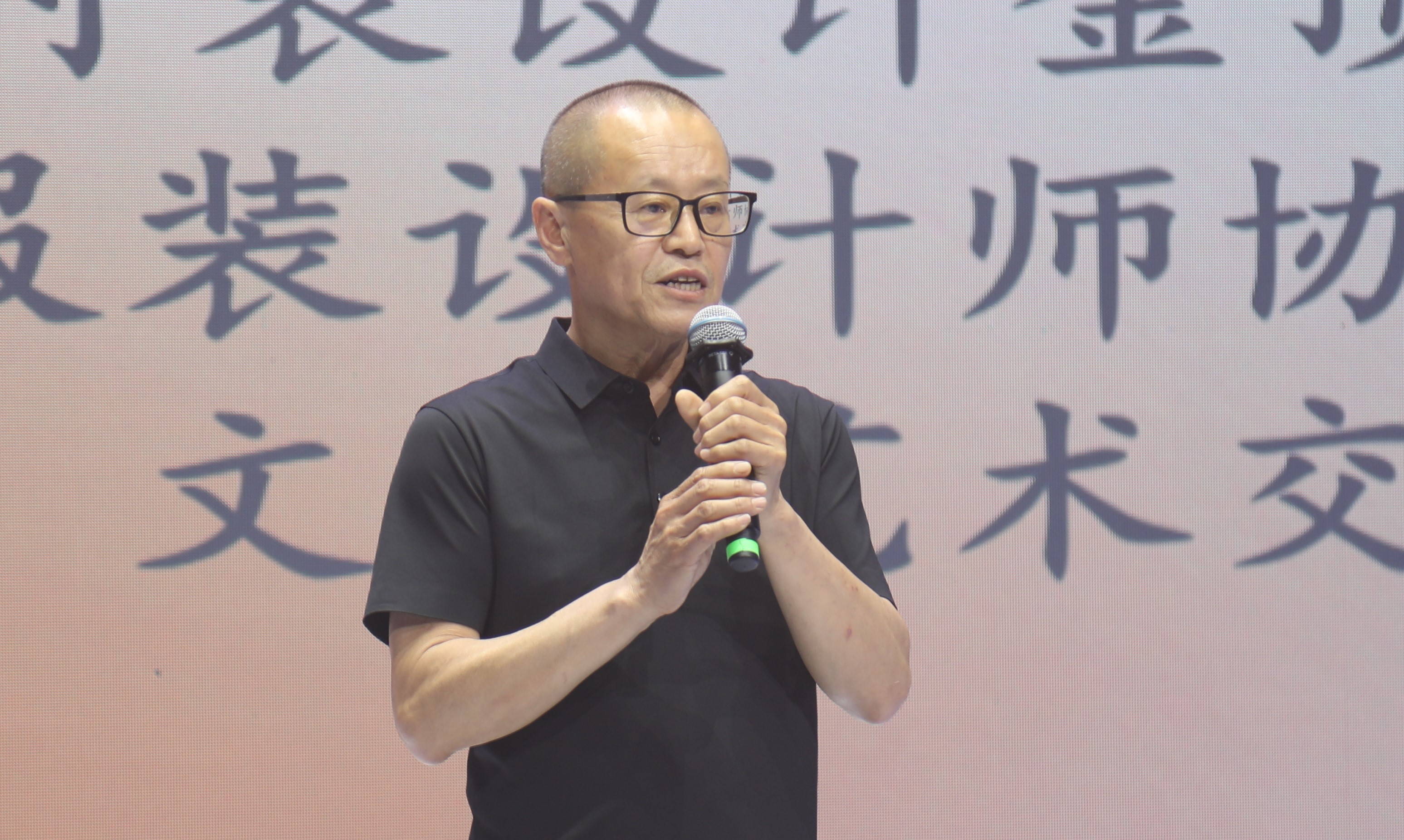 青&ldquo;設(shè)&rdquo;飛揚(yáng) | 2023&ldquo;青田&middot;蘇工美杯&rdquo;江蘇省校服職業(yè)技能定制賽暨江蘇省服裝院校學(xué)生設(shè)計(jì)大賽決賽圓滿落幕！