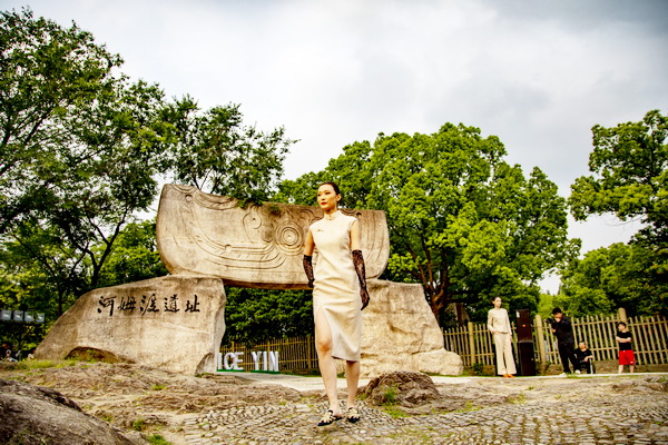 &ldquo;CHOICE YIN&rdquo;驚艷河姆渡，演繹遠(yuǎn)古文明與現(xiàn)代時(shí)尚與的對(duì)話