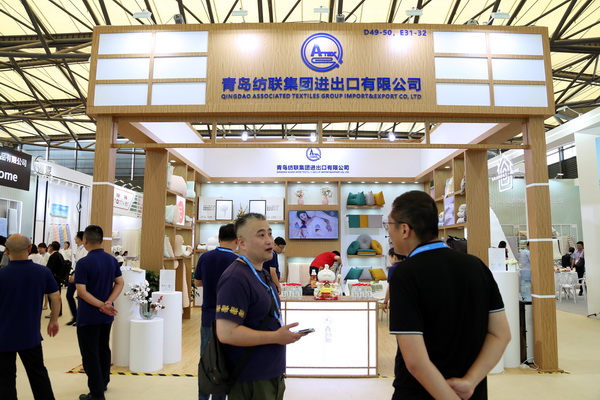 山東292家企業(yè)齊聚31屆華交會，青島家紡展團大放異彩