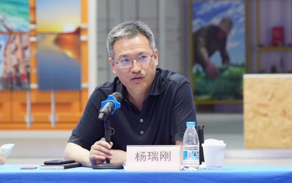 東方國(guó)際集團(tuán)與常山紡織集團(tuán)舉辦合作交流會(huì)，推動(dòng)紡織高質(zhì)量發(fā)展