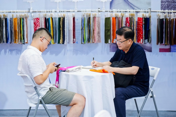 創(chuàng)新而來 向好而生 第五屆中國(紹興)紡織新材料展成功舉辦