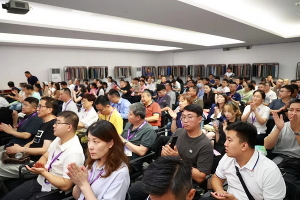 &ldquo;星光&rdquo;賦能，激發(fā)行業(yè)新活力！2023中國(guó)面料之星發(fā)布會(huì)再展芳華與榮耀