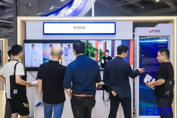 聚焦五大應(yīng)用場(chǎng)景，Digital Fashion推動(dòng)數(shù)字技術(shù)與時(shí)尚產(chǎn)業(yè)有機(jī)融合