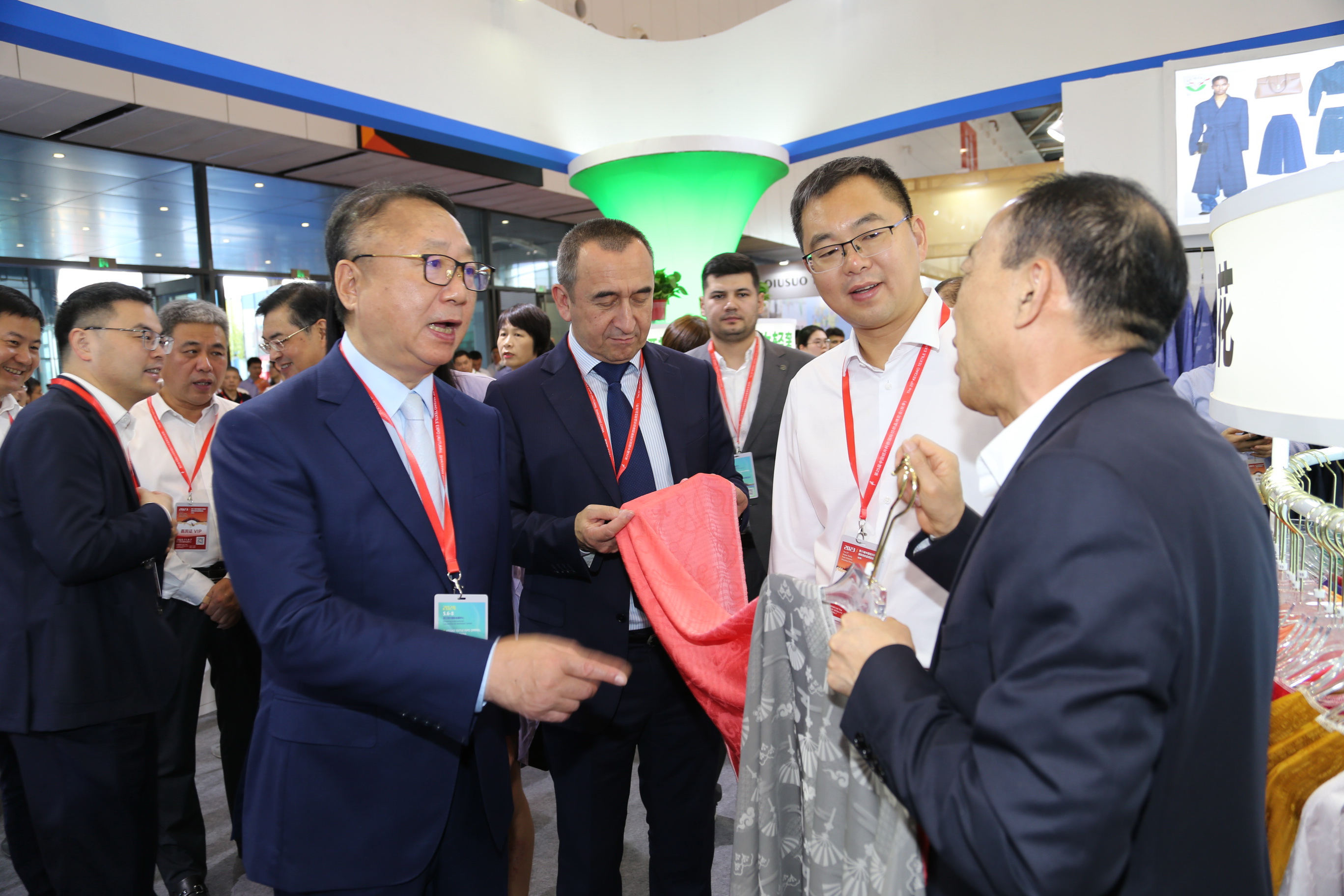 立足全球，筑牢世界紡織產(chǎn)業(yè)節(jié)點(diǎn)--2023第25屆中國紹興柯橋國際紡織品博覽會(huì)（秋季）盛大開幕 