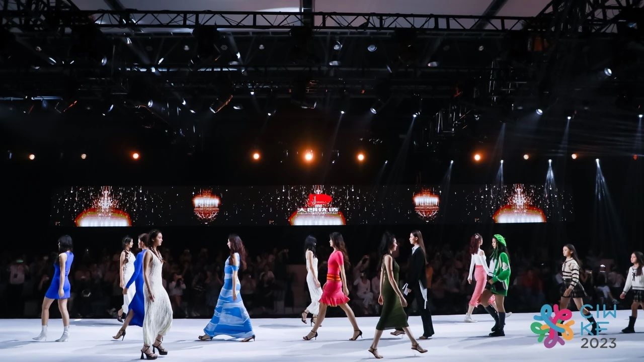 6萬人次入場，意向成交額32億元！第20屆&ldquo;織交會(huì)&rdquo;完美收官