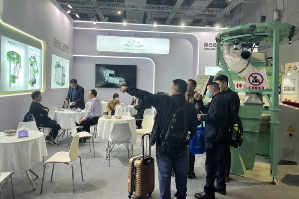 誠利佳:為毛紡企業(yè)提供更多智能化設(shè)備