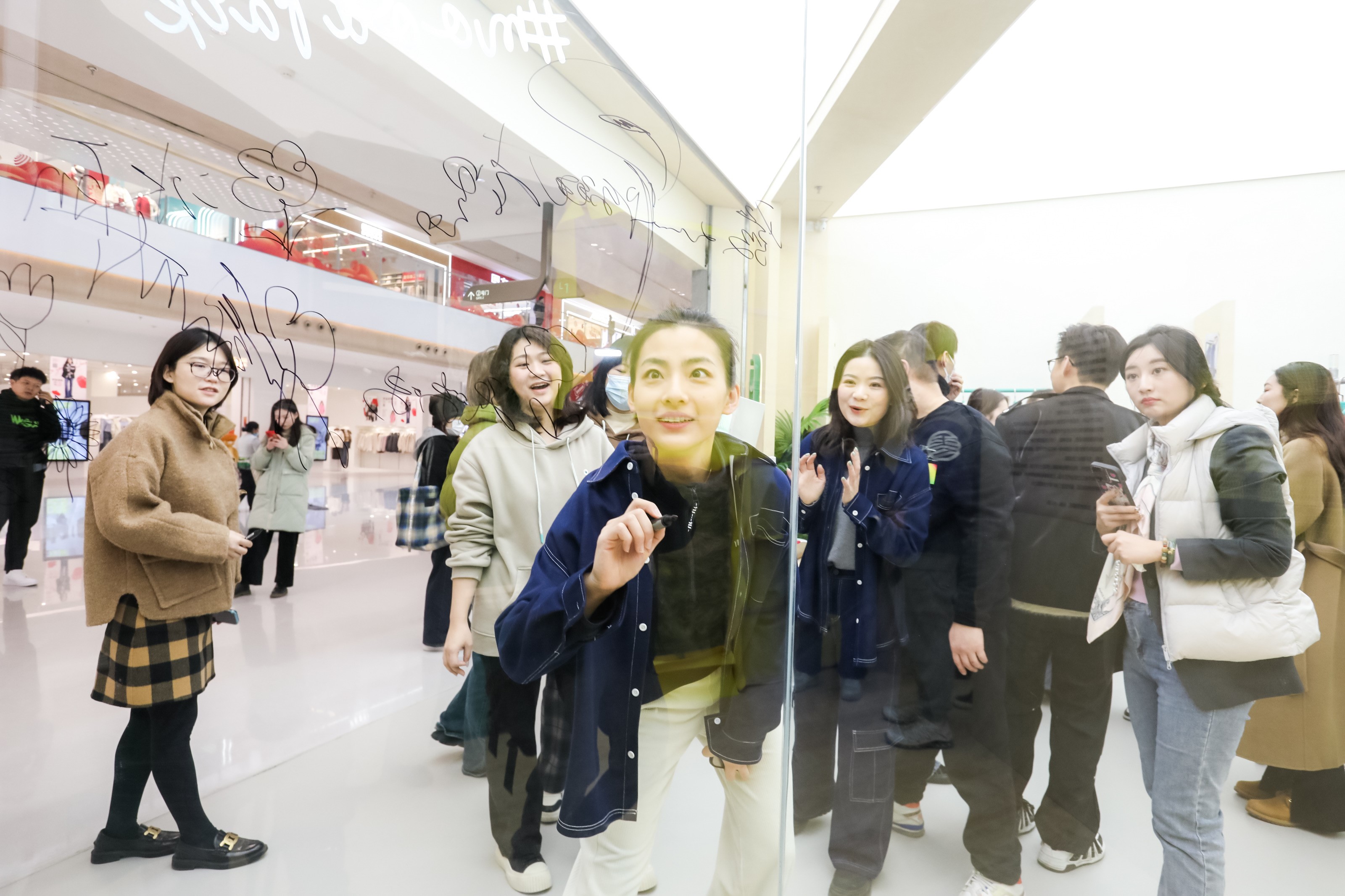 YLI外里全國首店 用運動與藝術帶你打破&ldquo;野蠻邊界&rdquo;