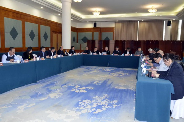 南山論劍 共謀大道--山東省紡織服裝行業(yè)協(xié)會第五屆第四次輪值會長會議在煙臺南山召開