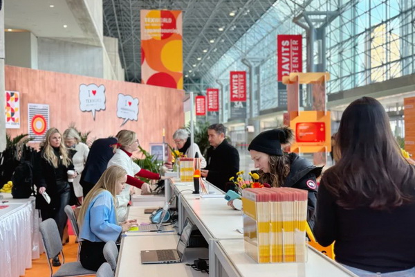 繁花似錦  如期而至 2024中國(guó)紡織品服裝貿(mào)易展覽會(huì)（紐約）盛大啟幕