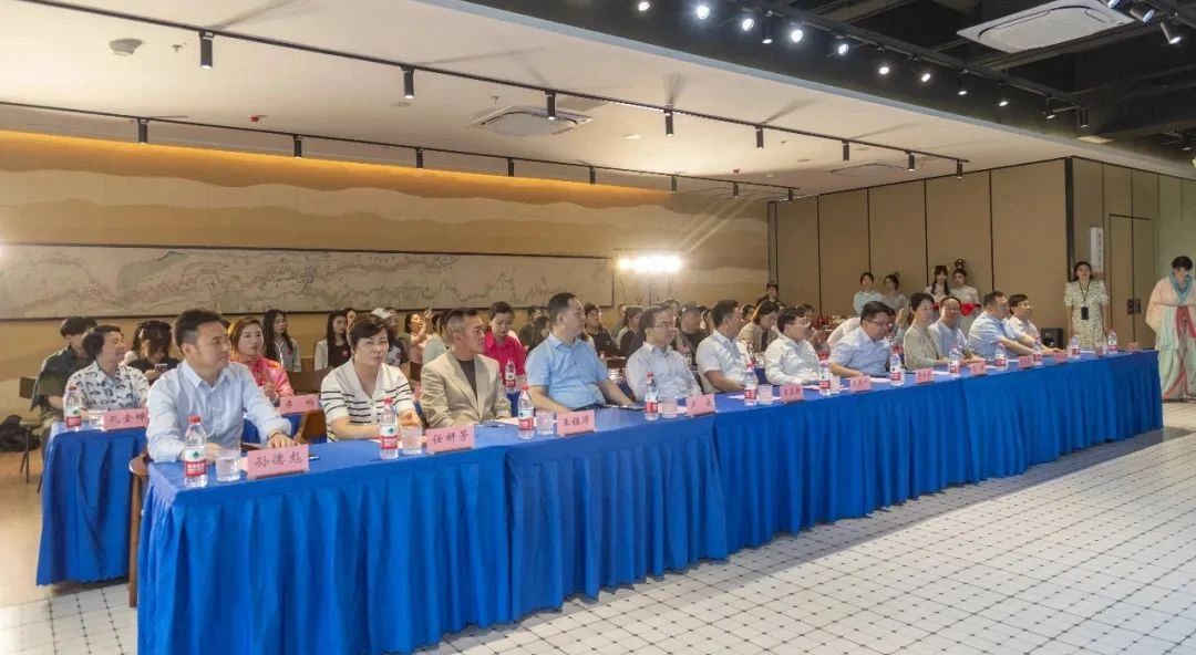 &ldquo;華服雅韻&rdquo;在運河原點上演，江蘇服裝設(shè)計行業(yè)職業(yè)能力競賽揭曉