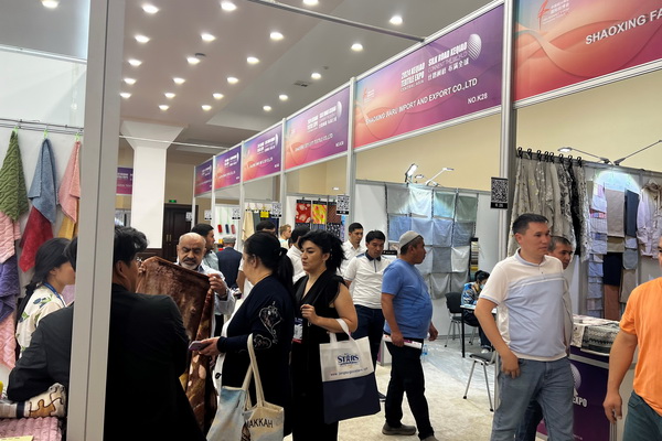 46家企業(yè)組團(tuán)參展！柯橋首個(gè)中亞紡織展在烏茲別克斯坦舉行