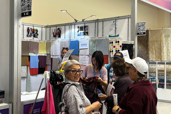 46家企業(yè)組團(tuán)參展！柯橋首個(gè)中亞紡織展在烏茲別克斯坦舉行