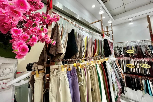  越努力，越幸運&mdash;&mdash;訪紹興市易燦紡織品有限公司董事長羅麗琴