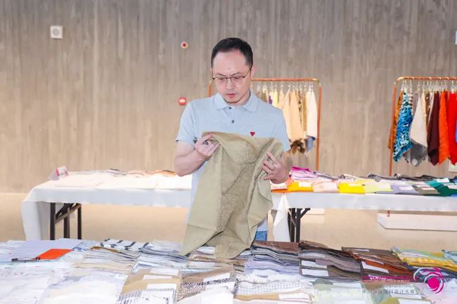 中國流行面料如何煥新當(dāng)代設(shè)計？聯(lián)動雅瑩集團(tuán)，這場評審會為好創(chuàng)意持續(xù)加碼