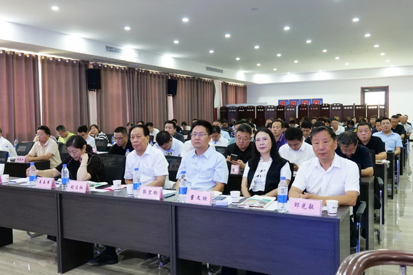 勞模、低碳、AI、新材料&hellip;&hellip;紡織行業(yè)專精特新中小企業(yè)走進(jìn)石家莊