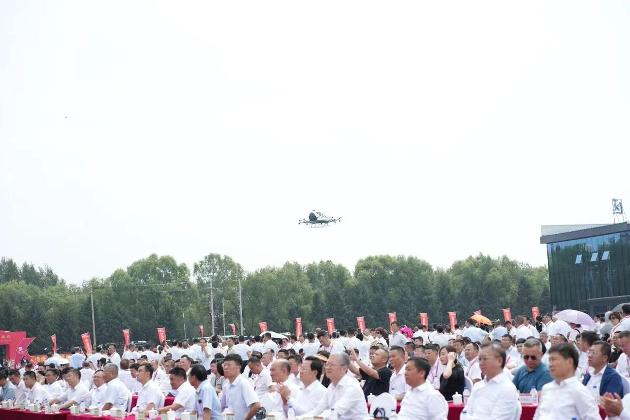 薪火相傳一甲子，砥礪奮進(jìn)六十年  吉林化纖隆重舉辦建成投產(chǎn)60周年發(fā)展經(jīng)驗(yàn)交流大會(huì)！