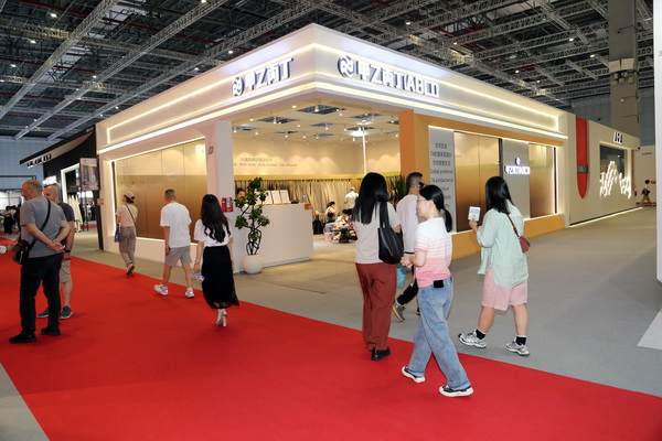 7A家具面料亮相2024intertextile秋冬家紡展，引起圍觀