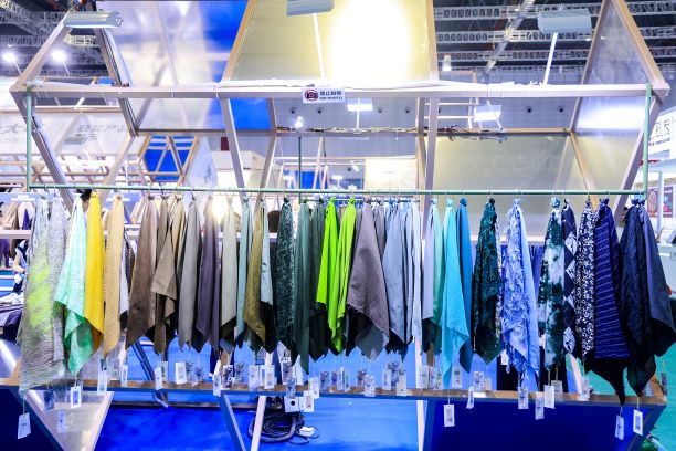 用設(shè)計(jì)，共繪產(chǎn)業(yè)夢(mèng)想藍(lán)圖！2024中國(guó)國(guó)際面料設(shè)計(jì)大賽再譜新篇