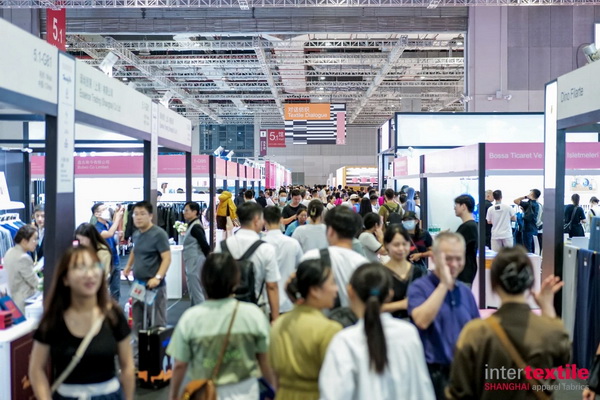 超10萬名觀眾參觀2024intertextile秋冬面輔料展 | 2025上海、深圳兩地三展新程再啟