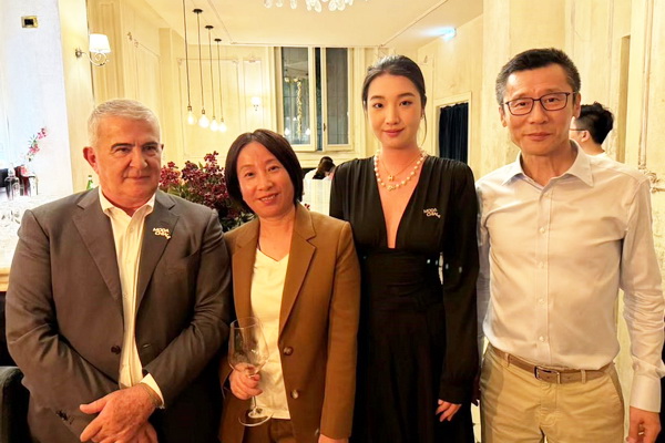 昭奈華裕閃耀米蘭，共繪中意時尚融合新篇章