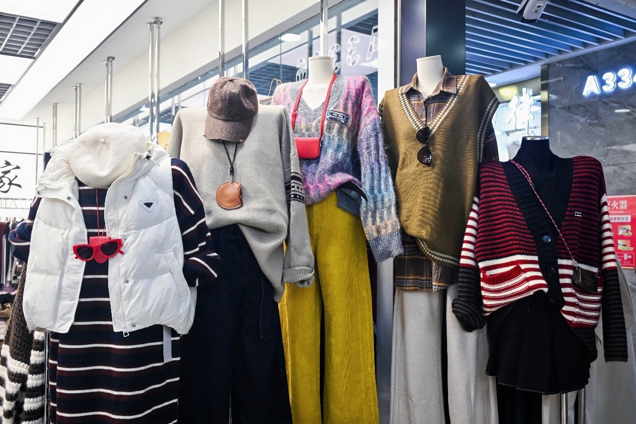 北緯40度再現(xiàn)百強海城新質(zhì)崛起，數(shù)智服尚續(xù)寫霓裳西柳電商傳奇