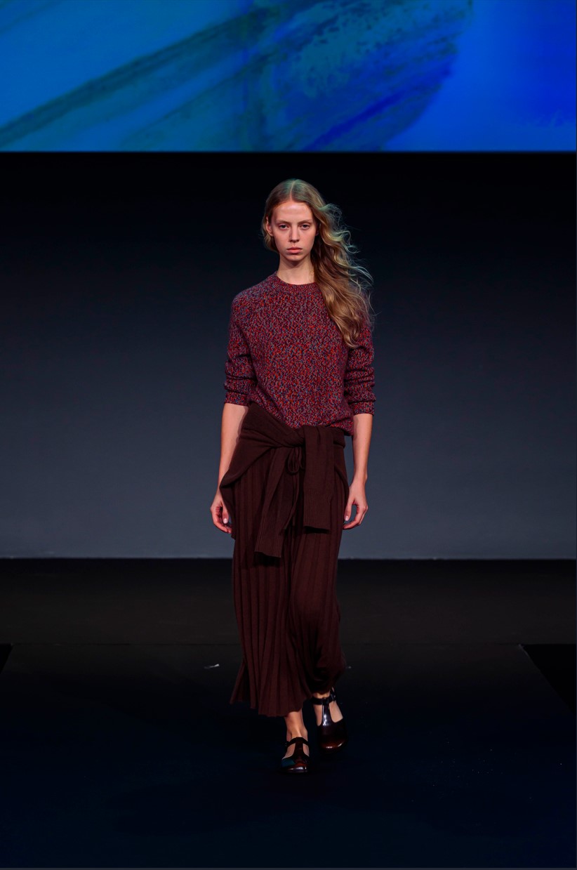 從中國(guó)黃河之濱到世界時(shí)尚之都：鄂爾多斯市羊絨在巴黎和米蘭大放異彩