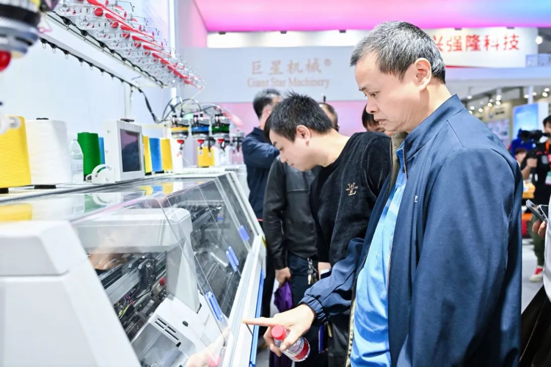 時(shí)尚潮 東莞造 | 第二十一屆中國（大朗）毛織產(chǎn)品交易會(huì)盛大開幕