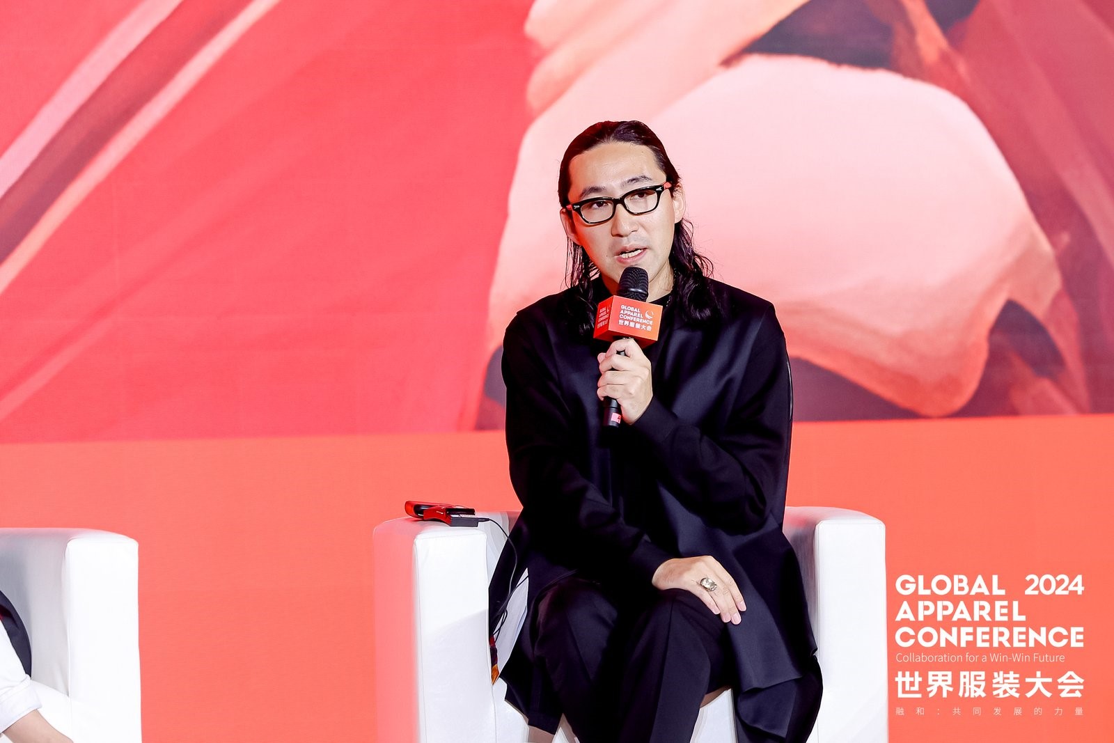 &ldquo;融和&rdquo;20個(gè)國(guó)家和地區(qū)服裝精英，2024世界服裝大會(huì)在東莞虎門開幕