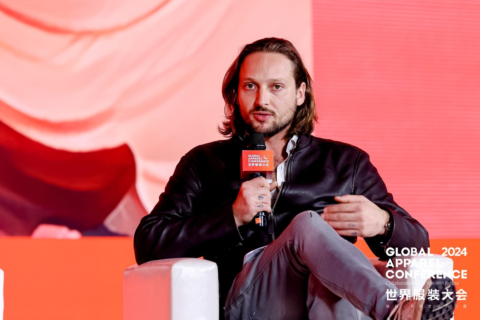 &ldquo;融和&rdquo;20個(gè)國(guó)家和地區(qū)服裝精英，2024世界服裝大會(huì)在東莞虎門開幕