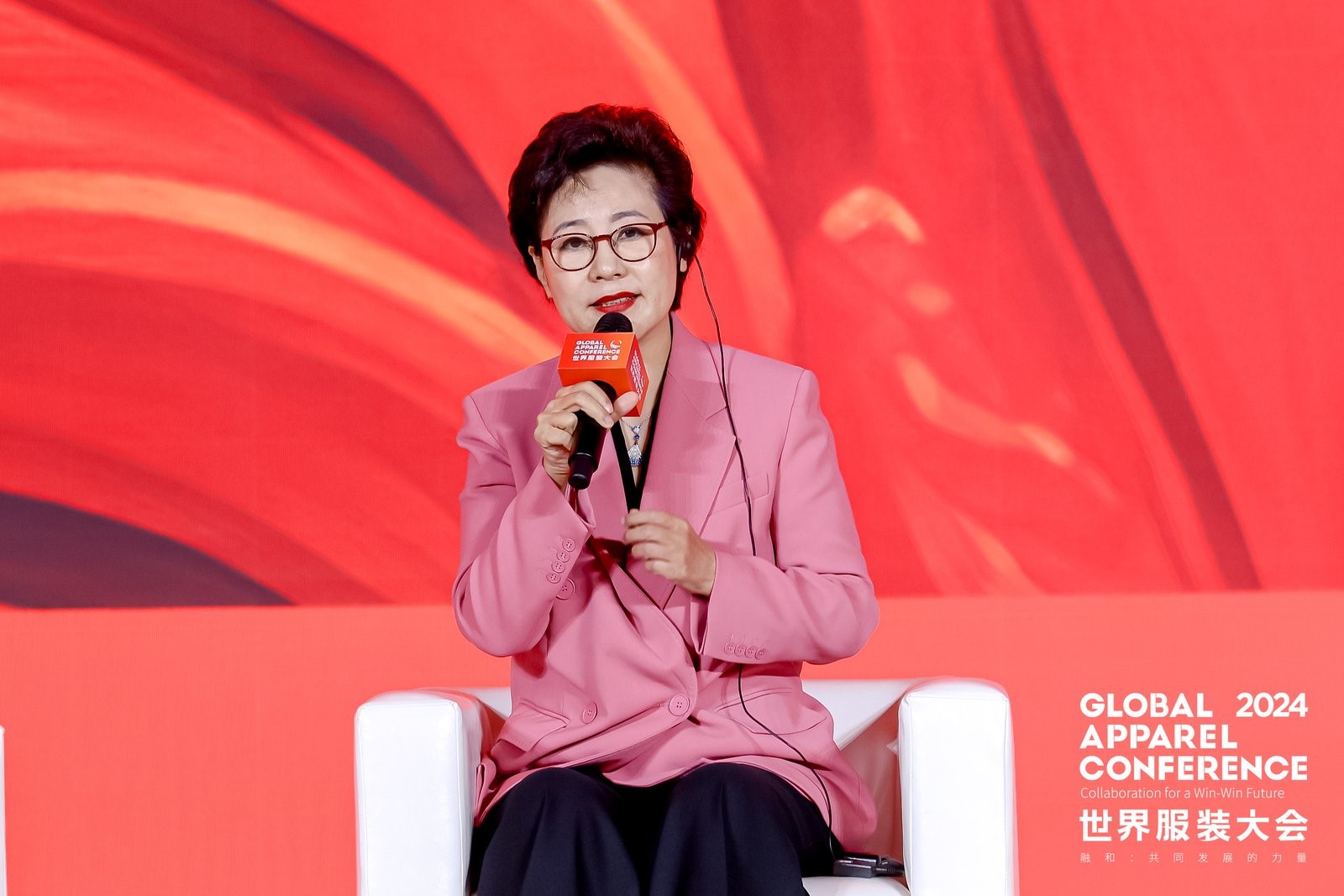 &ldquo;融和&rdquo;20個(gè)國(guó)家和地區(qū)服裝精英，2024世界服裝大會(huì)在東莞虎門開幕