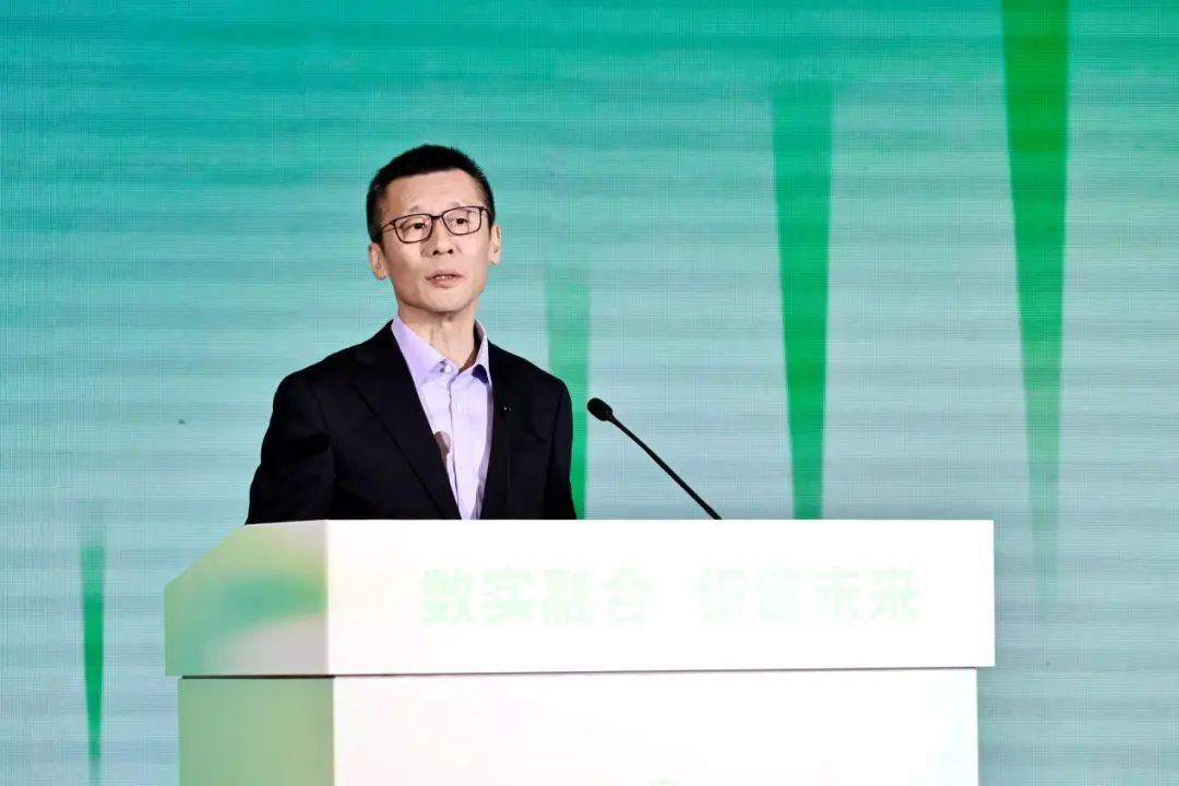 “數(shù)實(shí)融合 織造未來”--第一屆中國紡織行業(yè)數(shù)字化轉(zhuǎn)型大會在紹興柯橋舉行