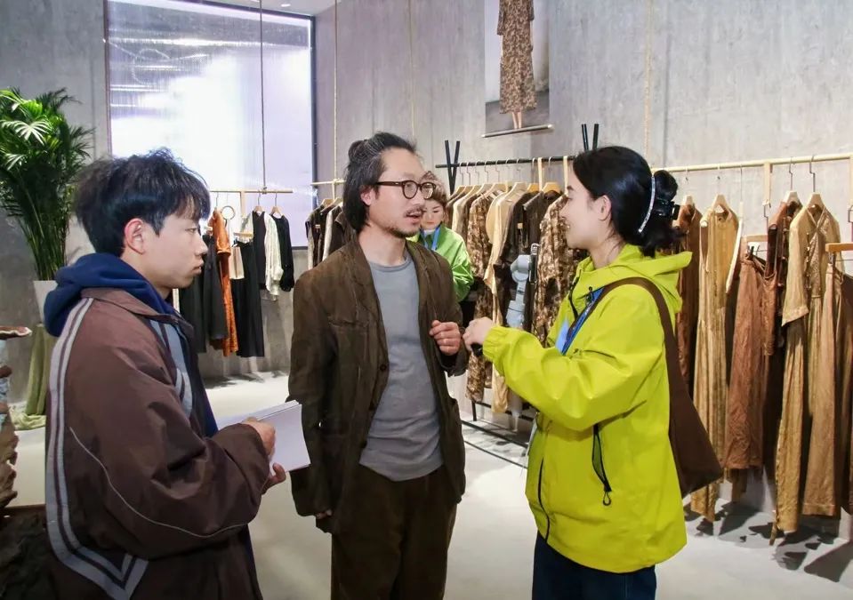 銀基廣場攜六大原創(chuàng)品牌亮相CHIC2025（春季），展現(xiàn)中部地區(qū)時(shí)尚力量