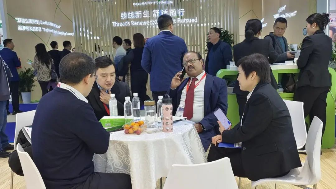 實力&ldquo;圈粉&rdquo;，盡展產(chǎn)業(yè)新風(fēng)貌！山東聊城展團(tuán)首次亮相2025yarnexpo春夏紗線展