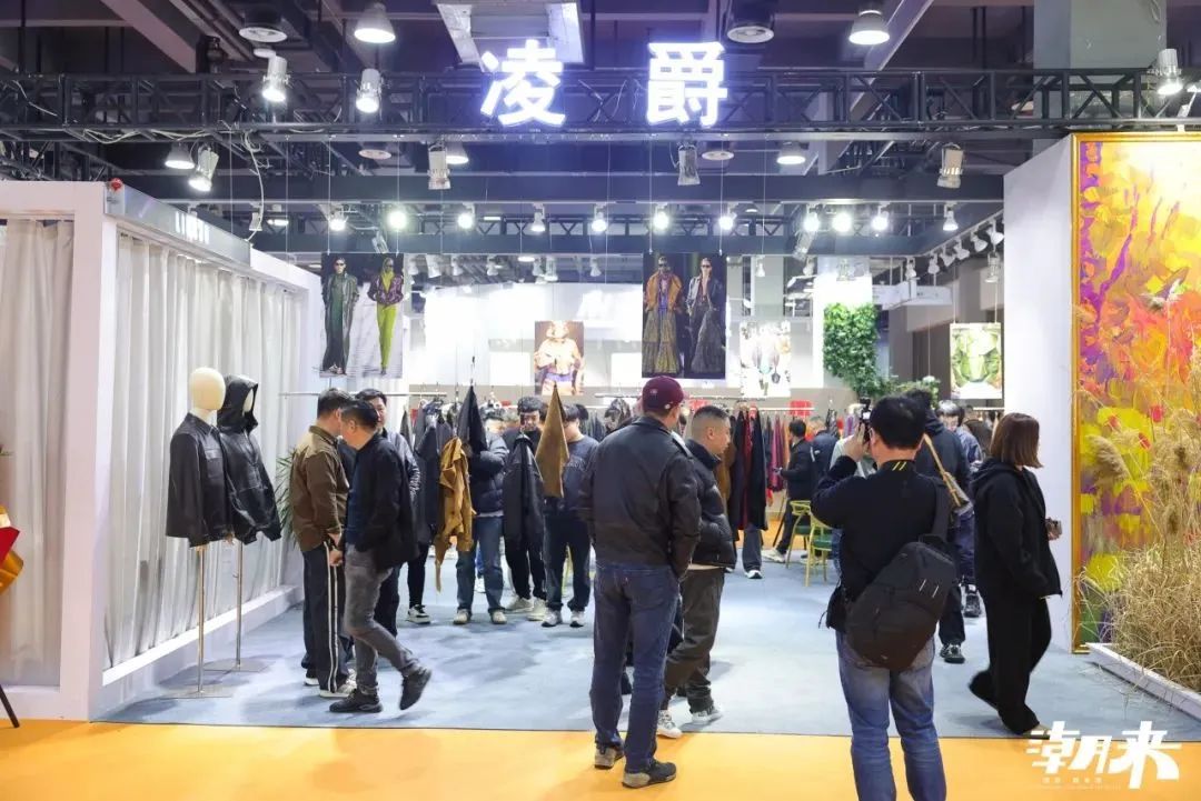以第二十八屆（2025）&ldquo;真皮標志杯&rdquo;設計大賽初賽、潮來&middot;必訂&mdash;&mdash;設計版權(quán)交易會、2025海寧優(yōu)材&middot;新質(zhì)聯(lián)盟聯(lián)合展、潮來課堂分享沙龍等系列活動為支點，&ldquo;海寧時間&rdquo;再一次撬動千億時尚產(chǎn)業(yè)的澎湃動能。