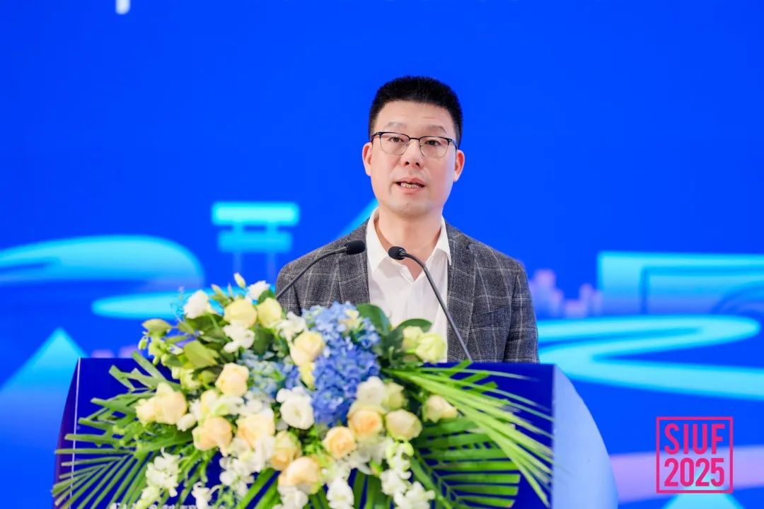 內(nèi)衣產(chǎn)業(yè)聚智深圳，共繪&ldquo;智尚&rdquo; 新篇｜2025中國(guó)內(nèi)衣文化周暨第三屆U30全球內(nèi)衣產(chǎn)業(yè)峰會(huì)圓滿落幕