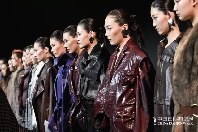 胡瑩瑩的精神內(nèi)核“ARTEMIS·自由悅己” 設(shè)計(jì)師品牌Y2FREEDOM秋冬系列北京綻放