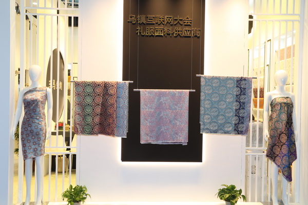 潮涌鵬城，開啟時尚 &ldquo;超鏈接&rdquo;丨第30屆FASHION SOURCE時尚之源深圳展、AW25深圳原創(chuàng)時裝周盛大啟幕