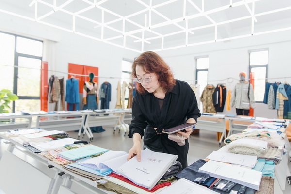 挖掘創(chuàng)新人才，激發(fā)產(chǎn)業(yè)活力！&ldquo;第十屆（2025年）十佳紡織面料設(shè)計(jì)師及培養(yǎng)先進(jìn)單位評選&rdquo;評審會于柯橋舉行