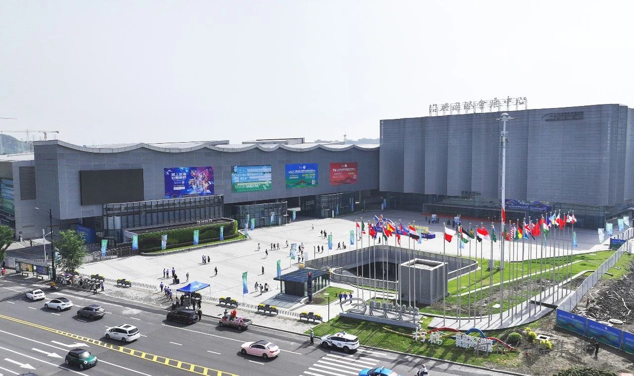 新形勢(shì)、新機(jī)遇，2025柯橋春季國(guó)際紡博會(huì)拉開帷幕，全方位展示中國(guó)紡織發(fā)展的強(qiáng)韌