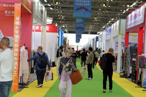 新形勢(shì)、新機(jī)遇，2025柯橋春季國(guó)際紡博會(huì)拉開帷幕，全方位展示中國(guó)紡織發(fā)展的強(qiáng)韌