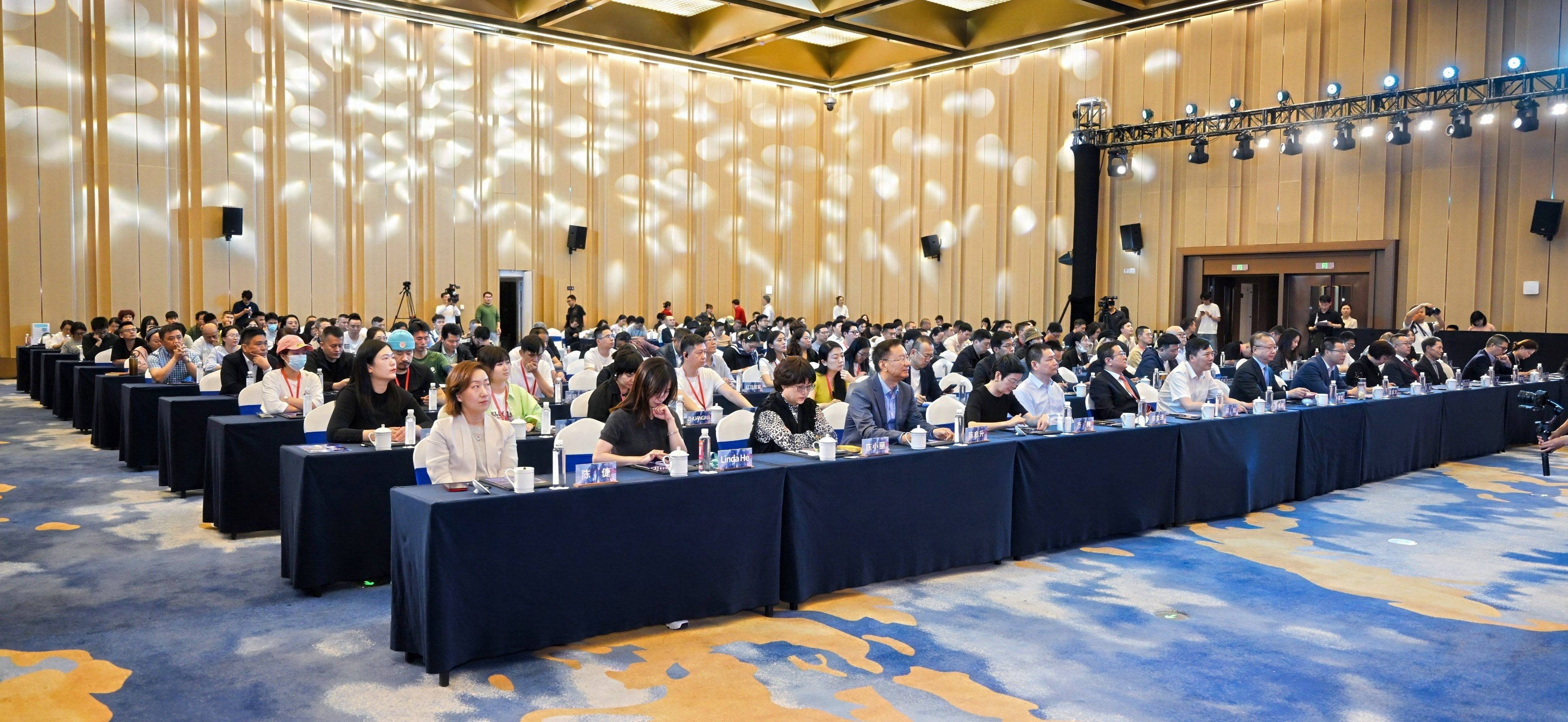 內(nèi)外兼修，柯橋這場活動描繪中國紡織品牌的創(chuàng)新發(fā)展路徑