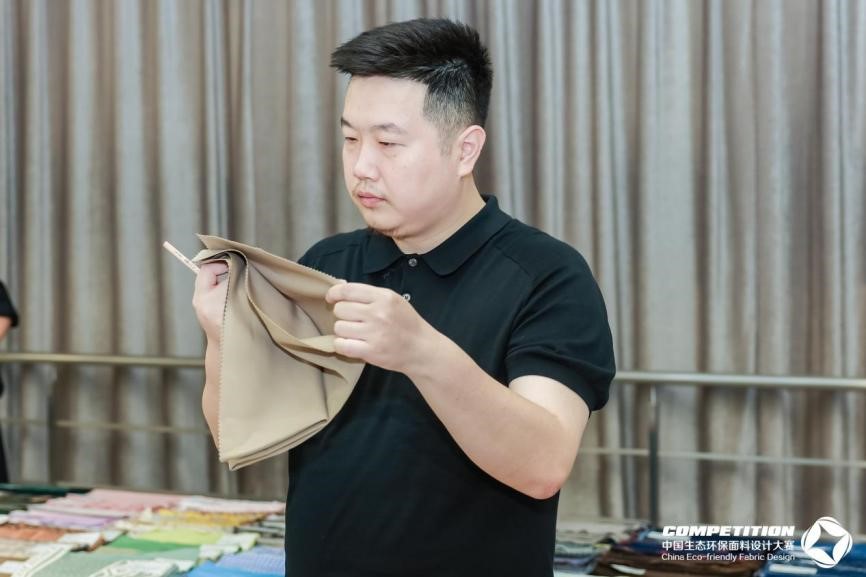 2800款面料&ldquo;綠動時尚&rdquo;，2025第八屆中國生態(tài)環(huán)保面料設(shè)計大賽評審會在盛澤舉辦！
