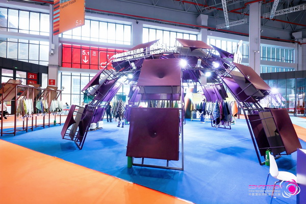 8700余款面料創(chuàng)新面料角逐46項大獎！2025中國國際面料設(shè)計大賽頒獎典禮在滬舉辦