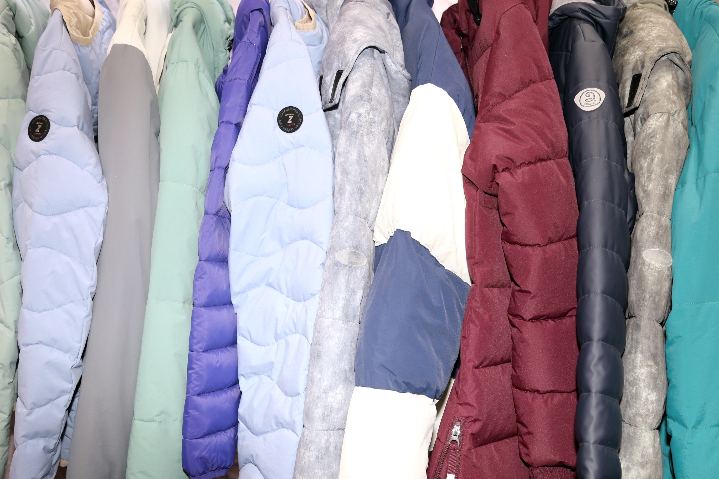 40余家石家莊紡服企業(yè)齊聚滬上，成為中紡聯(lián)秋季聯(lián)展上靚麗的風(fēng)景線