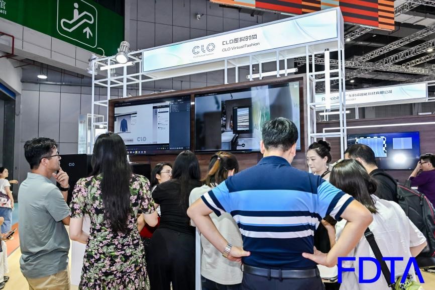 從數(shù)據(jù)決策到虛擬織布，數(shù)字時(shí)尚創(chuàng)新空間貫通紡織全鏈數(shù)智升級(jí)！