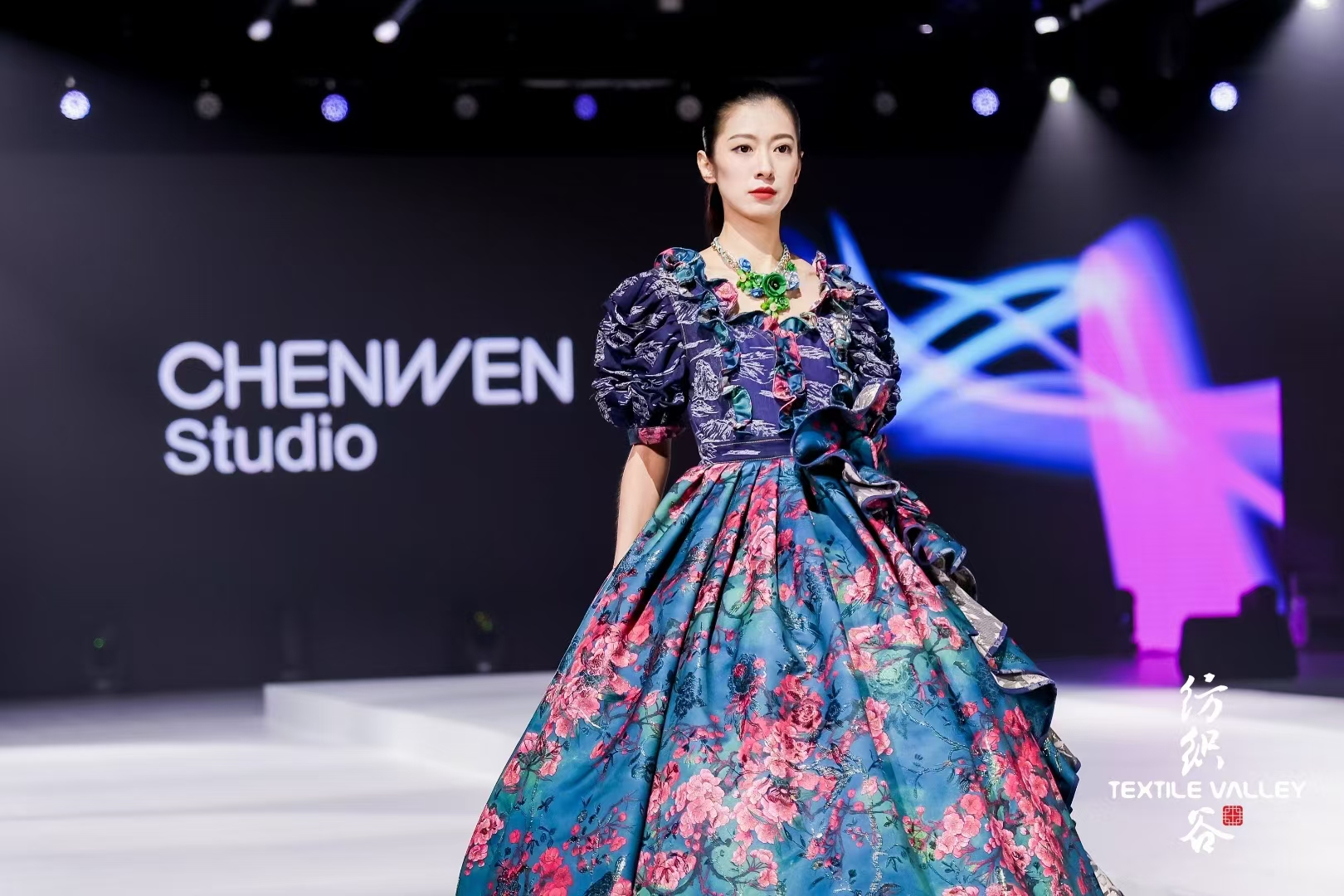 &ldquo;破繭成蝶&rdquo;引領全球時尚新浪潮--2025中國（青島）國際時裝周璀璨即將啟幕 